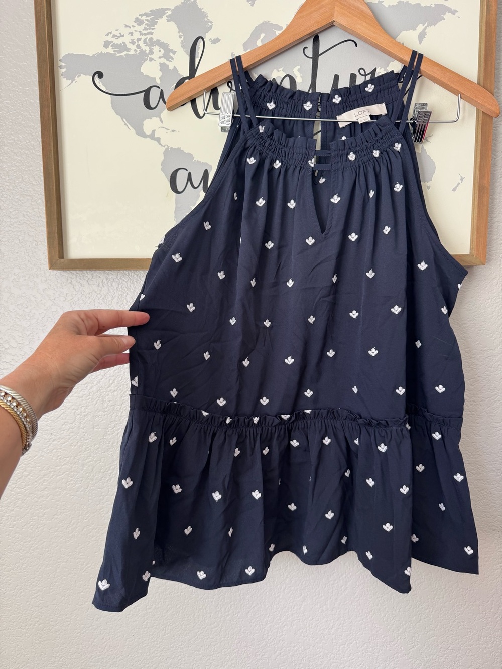 Loft xl navy & white detailed ruffle tank blouse